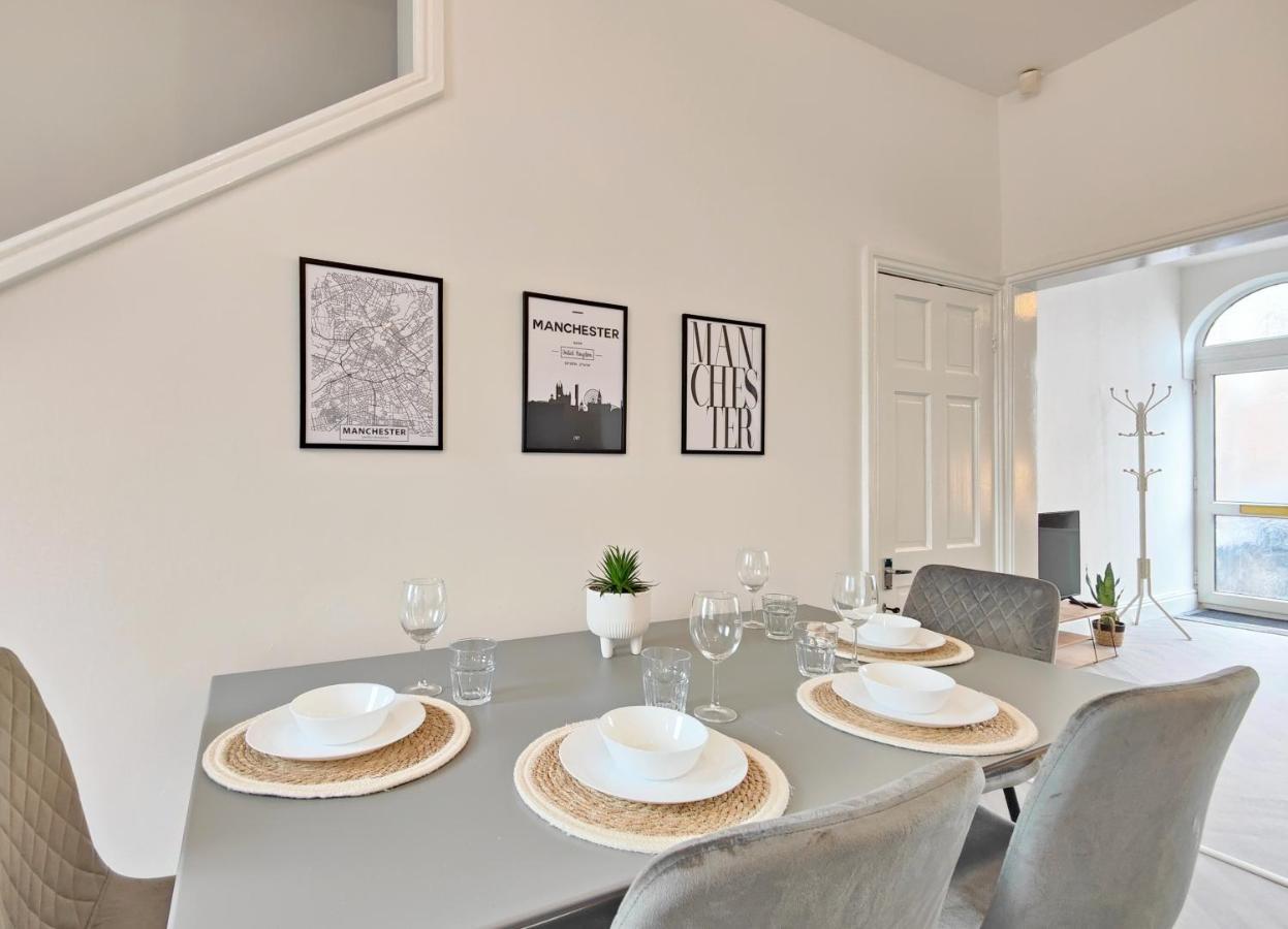 Stott House - Bright Spacious Townhouse 15 Minutes To Central Manchester With Free Parking Exterior foto
