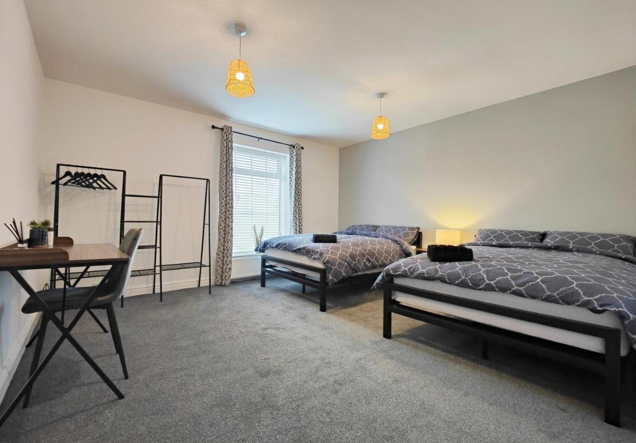 Stott House - Bright Spacious Townhouse 15 Minutes To Central Manchester With Free Parking Exterior foto